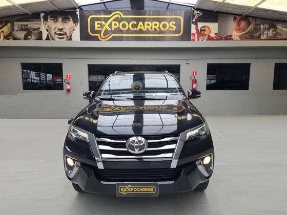 TOYOTA HILUX SW4 4.0 SRX 4X4 7 LUGARES V6 24V GASOLINA 4P AUTOMÁTICO